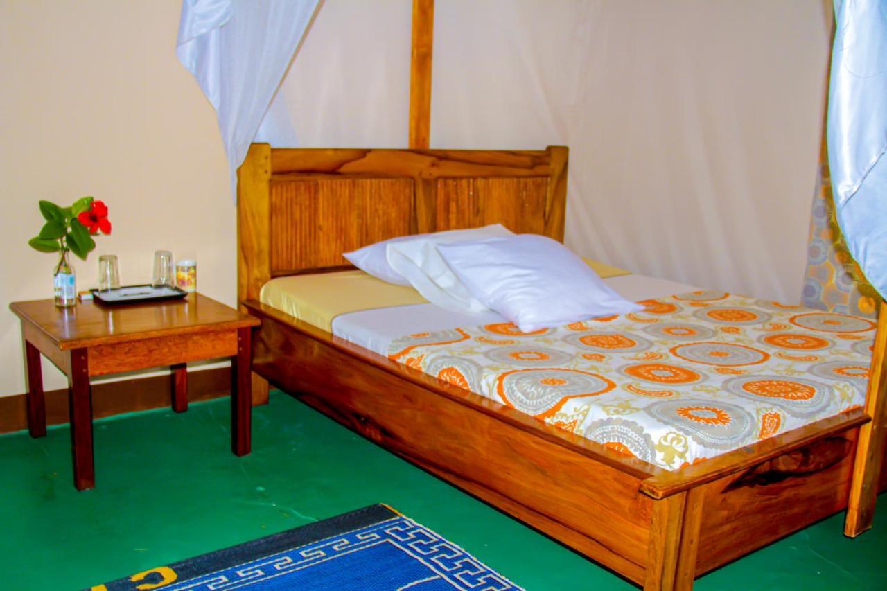 Mikoko Beach & Cottages Bagamoyo Ngoại thất bức ảnh