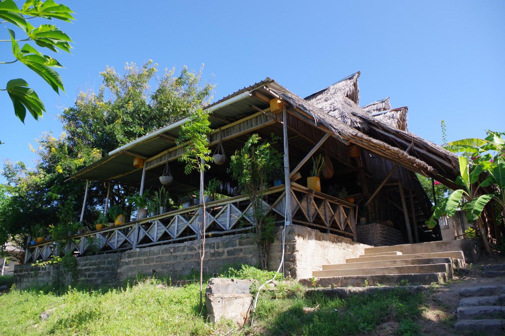 Mikoko Beach & Cottages Bagamoyo Ngoại thất bức ảnh